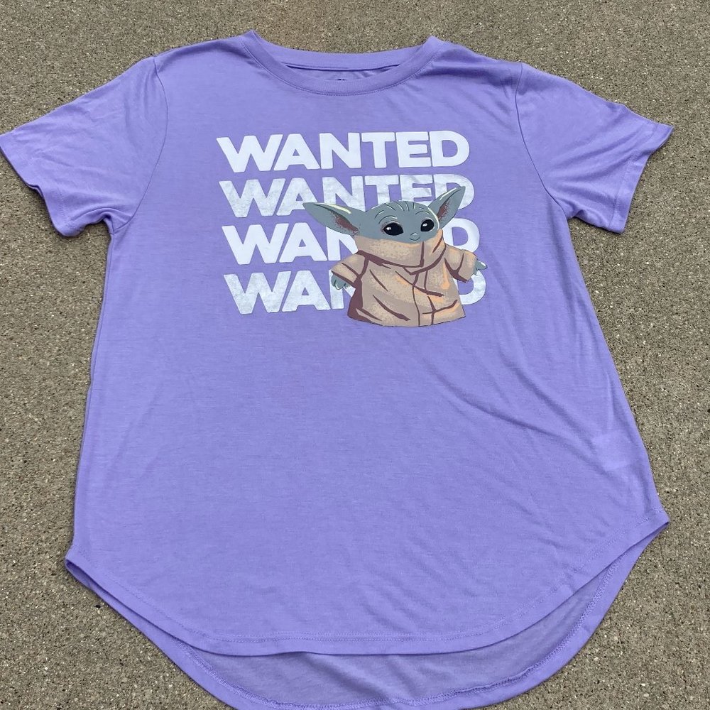 Star Wars "wanted the child" Yoda t-shirt purple juniors sz L